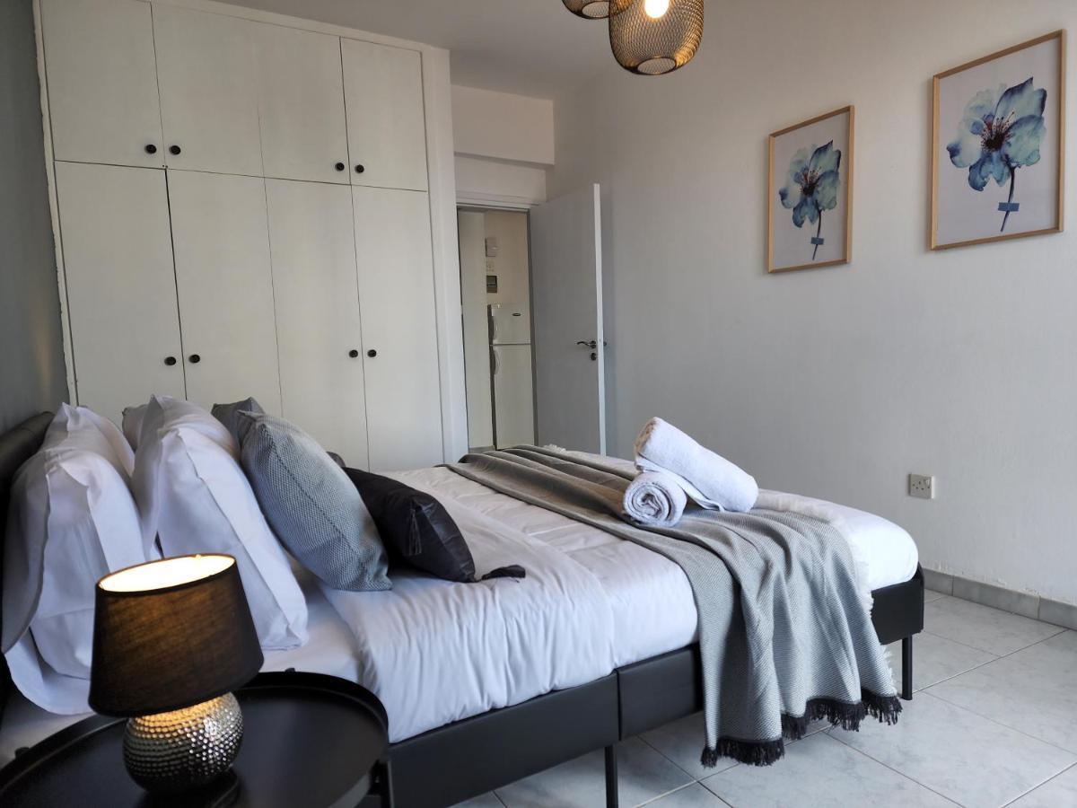 Kay'S City & Seaview One Bedroom Apartment Larnaca Ngoại thất bức ảnh