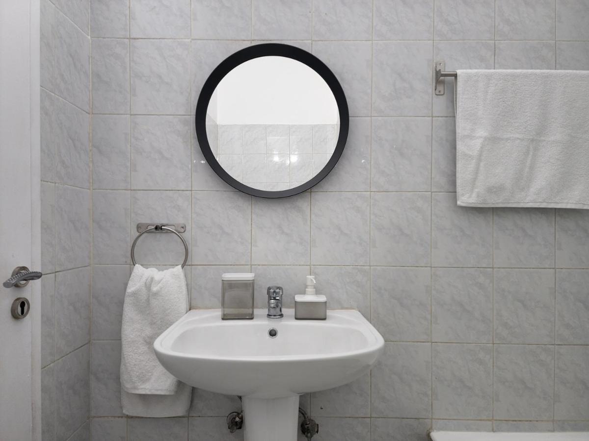 Kay'S City & Seaview One Bedroom Apartment Larnaca Ngoại thất bức ảnh